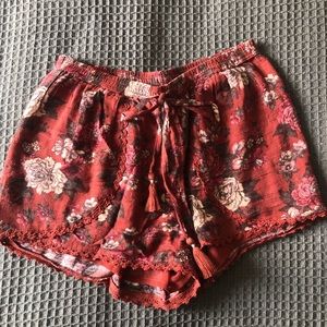 American Eagle Shorts - Red, floral print, Size S